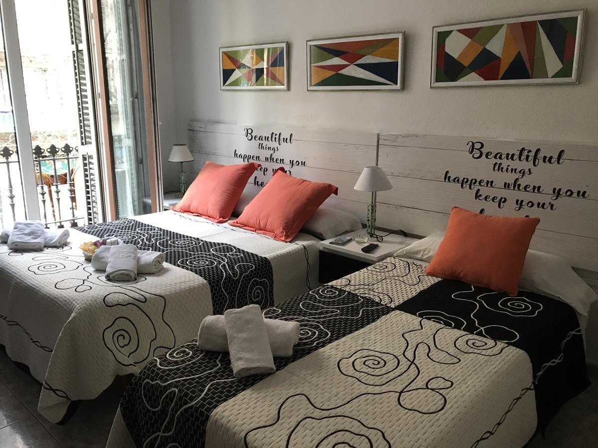 Hostal Aribau 巴塞罗那 外观 照片