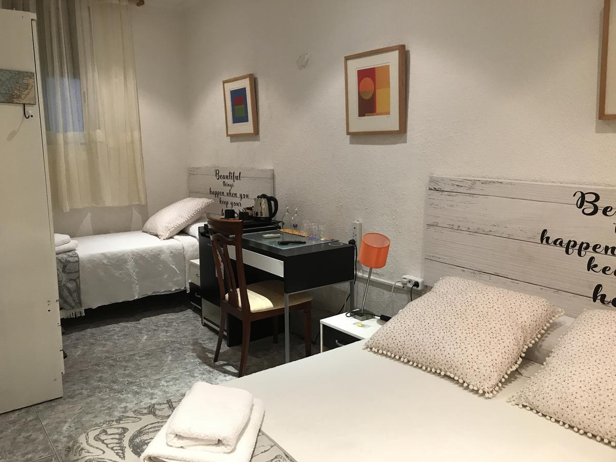 Hostal Aribau 巴塞罗那 外观 照片